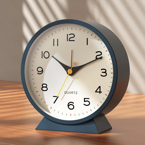 Analogue alarm clock - 4.5",